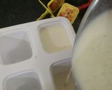 A picture of step 3 of Malai Pista Kulfi.