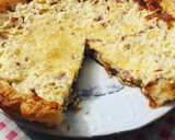 Foto del paso 9 de la receta: Quiche de masa de hojaldre con lacón y queso