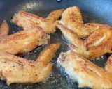 Foto del paso 4 de la receta: Alitas de pollo Tebasaki (手羽先揚げ)