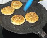 A picture of step 5 of Anday Wala burger.