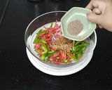A picture of step 2 of Noodles pakora.
