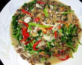 Foto langkah ke 7 dari resep Tumis Selada Air Kerang (Tumis Sayur Paret-Paret Ghoncah Korang).