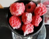 Foto del paso 1 de la receta: Vino rosado con frambuesas