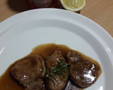 Foto del paso 7 de la receta: Solomillo con soja, romero miel, ajo y limón