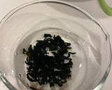 Gambar langkah 1 resipi Salmon Seaweed Rice.