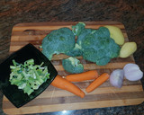 Foto del paso 1 de la receta: Crema de brócoli y zanahoria