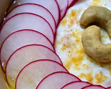 Foto del paso 6 de la receta: Smoothie bowl salado con hongo adaptógeno Melena de león 🦁en yogur enriquecido y con rabanitos