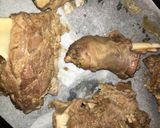 صورة لخطوة 2 من وصفة لحم ضلوع ذايبة بالفرن بصوص العسل والفول السوداني