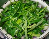 Foto langkah ke 3 dari resep 263)Sayur/jangan asem kangkung.