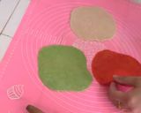 A picture of step 3 of Chataye gujiya.