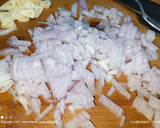 Foto del paso 1 de la receta: Suquet de rodaballo salvaje y gambas rojas