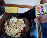Foto del paso 6 de la receta: Coditos en wok