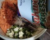 Foto langkah ke 3 dari resep *Bakwan Kulit Singkong*.