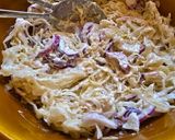 Lilahagymás savanyúkáposzta-saláta recept fázis 5 fotója