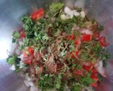 A picture of step 1 of Roasted poha bhel.