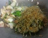 Foto langkah ke 4 dari resep Tumis Terong Lalap Ikan Teri.