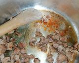 A picture of step 1 of Beef pilau.
