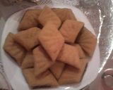A picture of step 7 of Algerian Makroudh.