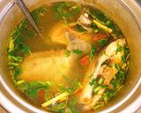 Hình bước làm 3 của món Canh cá chim nấu ngót