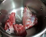 Foto del paso 2 de la receta: Codillo de cordero con baharati, kabsa y champiñones