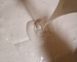 A picture of step 1 of Father's day cream cake.