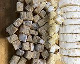 Foto langkah ke 1 dari resep Tempe orek mix kacang panjang bumbu iris.