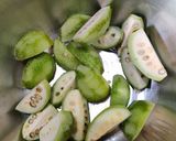A picture of step 1 of Kakrol aloo sabzi.