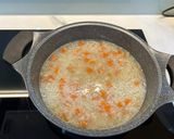 A picture of step 4 of Vegetarian Mushroom Rice Porridge.