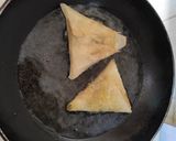 Foto langkah ke 8 dari resep Samosa Isi Sayur.