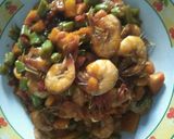 Foto langkah ke 4 dari resep Sambal goreng udang kecap.
