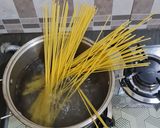 Foto langkah ke 1 dari resep Spaghetti Chilli Oil.