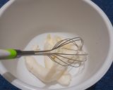 Foto langkah ke 3 dari resep Cara Mudah Membuat Butter Cream Sendiri di Rumah.