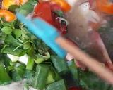 Foto langkah ke 4 dari resep Sup ikan Gurame Kemangi.