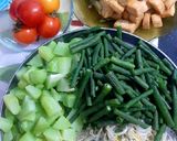 Foto langkah ke 1 dari resep Gado-gado pecel bumbu instan.