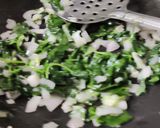 A picture of step 5 of Bajra Methi Paratha (Pearl Millet).