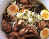 Foto del paso 6 de la receta Ramen noodles y pollo con curry rojo