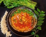 A picture of step 5 of Double tadka lahsuni Urad Dal.