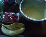 Foto del paso 1 de la receta: Bizcochuelo de banana y frutilla