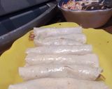 A picture of step 6 of Enchiladas Suizas Verdes.