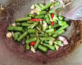 Foto langkah ke 2 dari resep Tumis buncis dan tahu ancur.