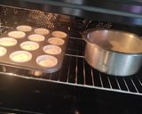 A picture of step 3 of Vanilla cupcakes.