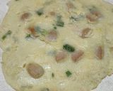 Foto langkah ke 4 dari resep Sate Dadar Gulung Sosis.