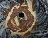 Foto langkah ke 6 dari resep Marble Cake praktis.
