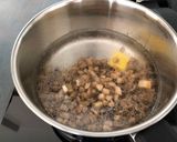 A picture of step 5 of Chicken breast stuffed with mushrooms poured mushroom sauce.