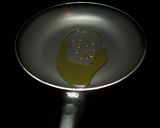 Foto del paso 3 de la receta Omelette de queso con orégano