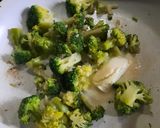 Foto del paso 5 de la receta: Fideos 3 colores con brócoli