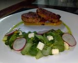 Foto del paso 17 de la receta: Medallones de cerdo, ensalada de verdolagas y "jugo verde"