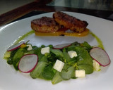 Foto del paso 17 de la receta: Medallones de cerdo, ensalada de verdolagas y "jugo verde"