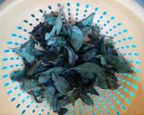 A picture of step 1 of Basil tea.