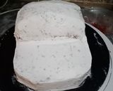 A picture of step 3 of Car theme cake 🎂.